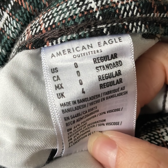 AE plaid straight leg pants - Picture 7 of 7